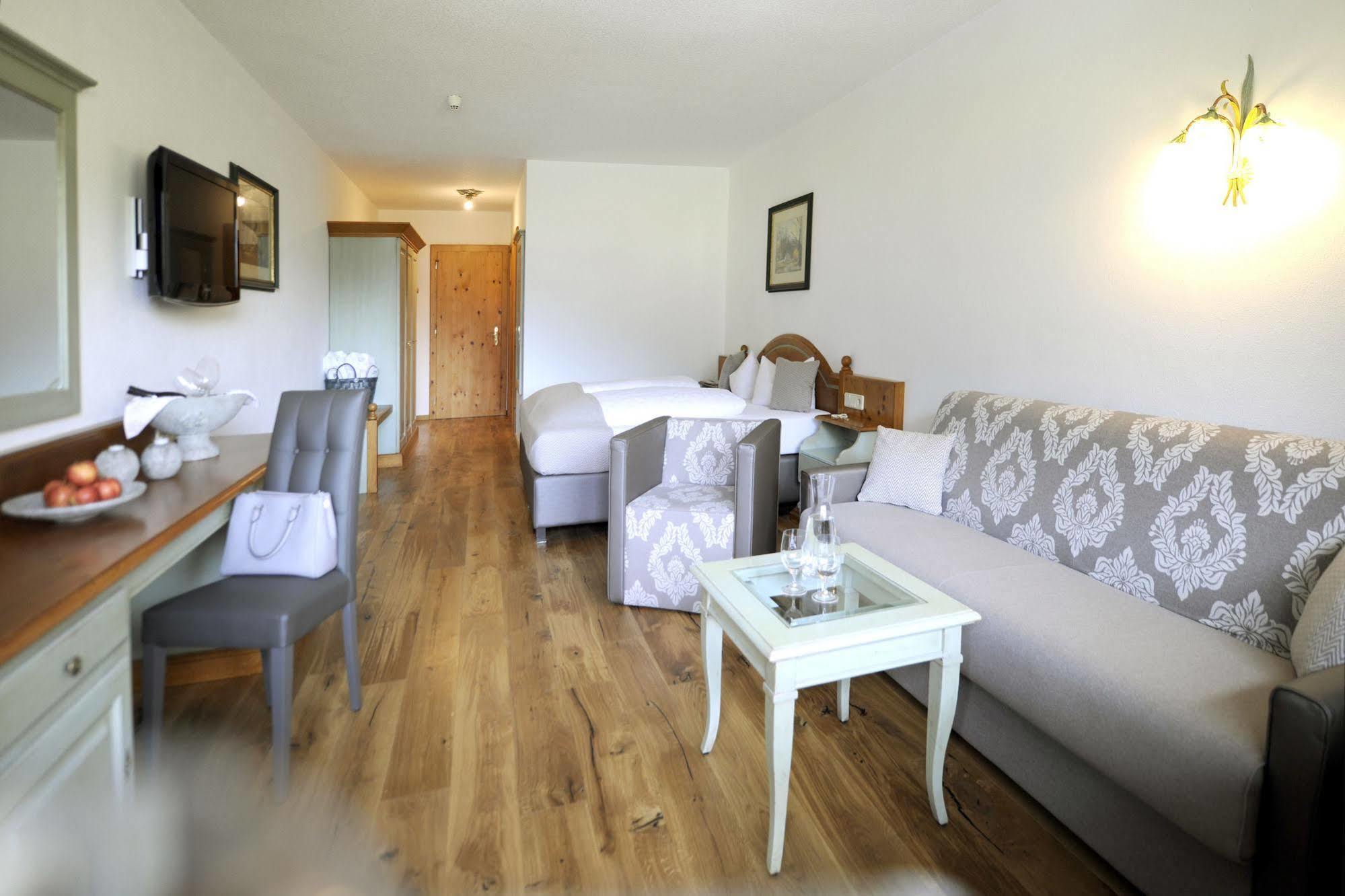 Hotel Bergjuwel Neustift im Stubaital Bagian luar foto