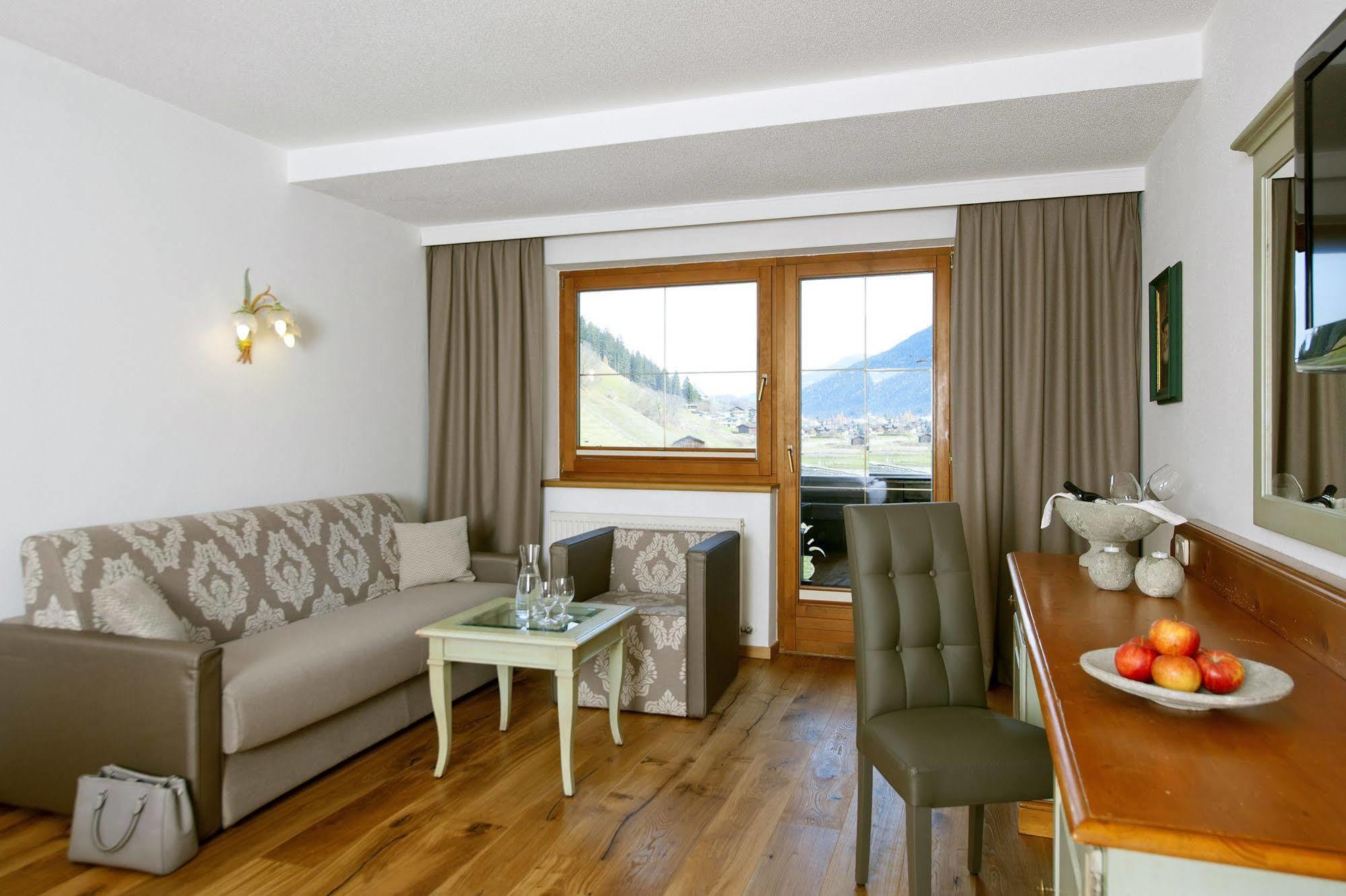 Hotel Bergjuwel Neustift im Stubaital Bagian luar foto